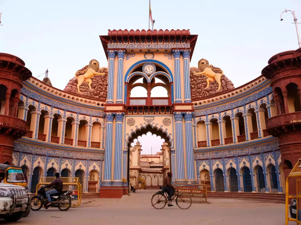 Jaipur to Ayodhya Taxi Service