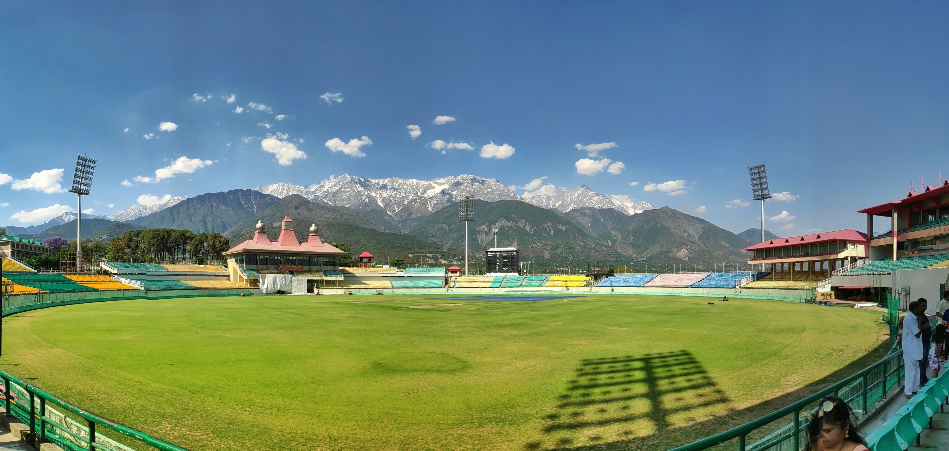 Jaipur to Dharamshala Taxi Service
