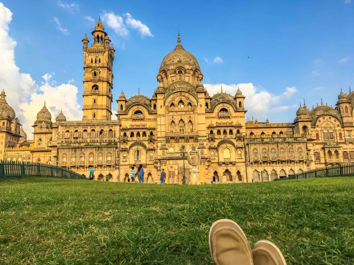 Jaipur to Vadodara Taxi Service